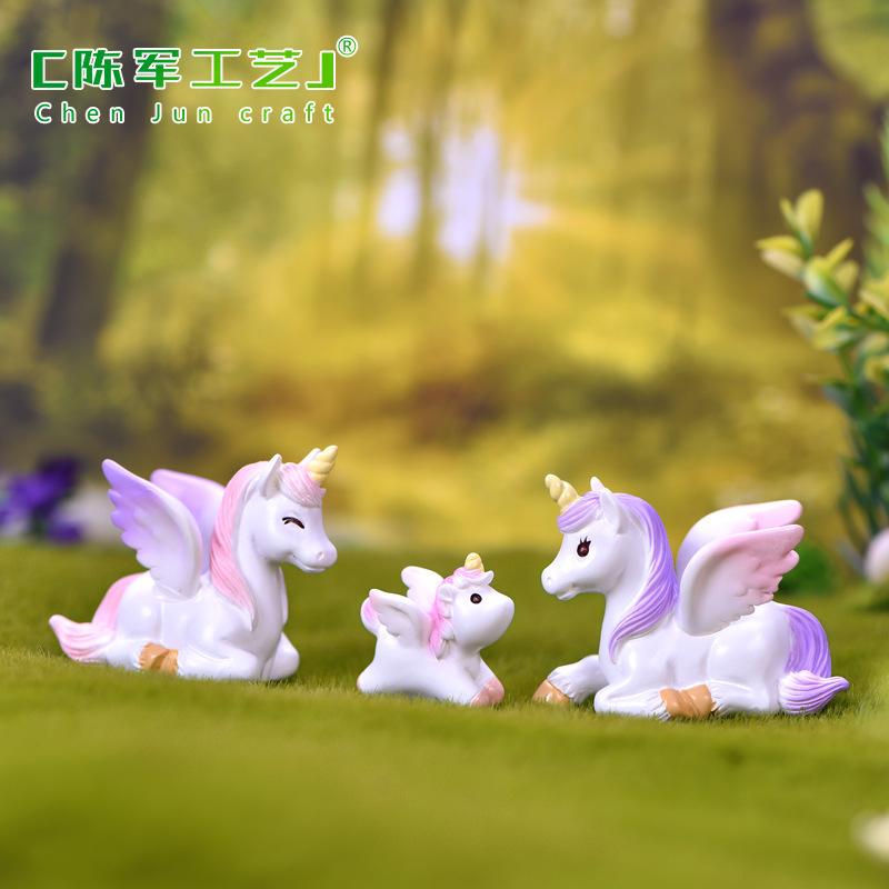 Phụ Kiện Tiểu Cảnh Tiểu cảnh kỳ lân mộng mơ trang trí bánh và xe dễ thương (ZC-1056)