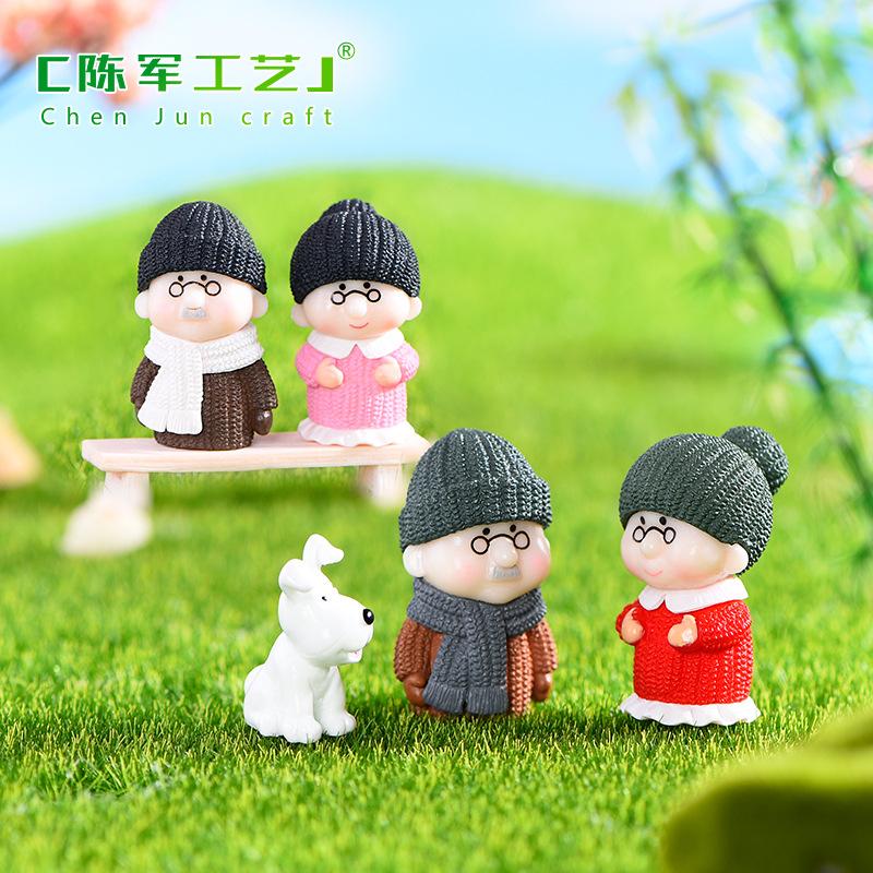 Phụ Kiện Tiểu Cảnh Tiểu cảnh ông bà mùa đông bên nhau trang trí chậu cây (ZC-949)