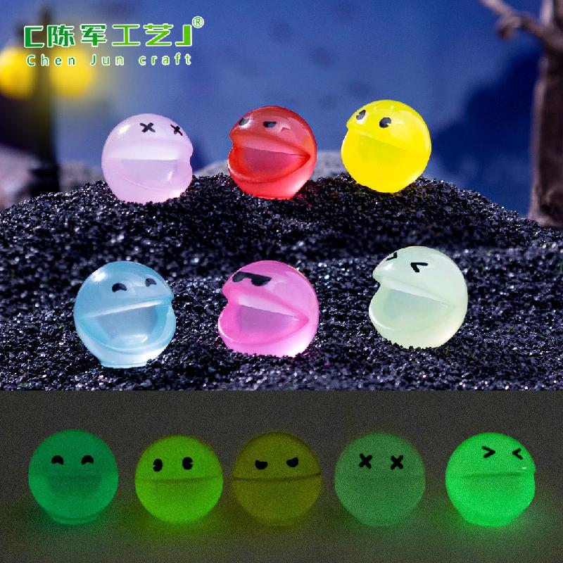 Phụ Kiện Tiểu Cảnh 跨境外贸微景观创意夜光豆豆人萌粒 DIY装饰品配件迷你桌面小摆件