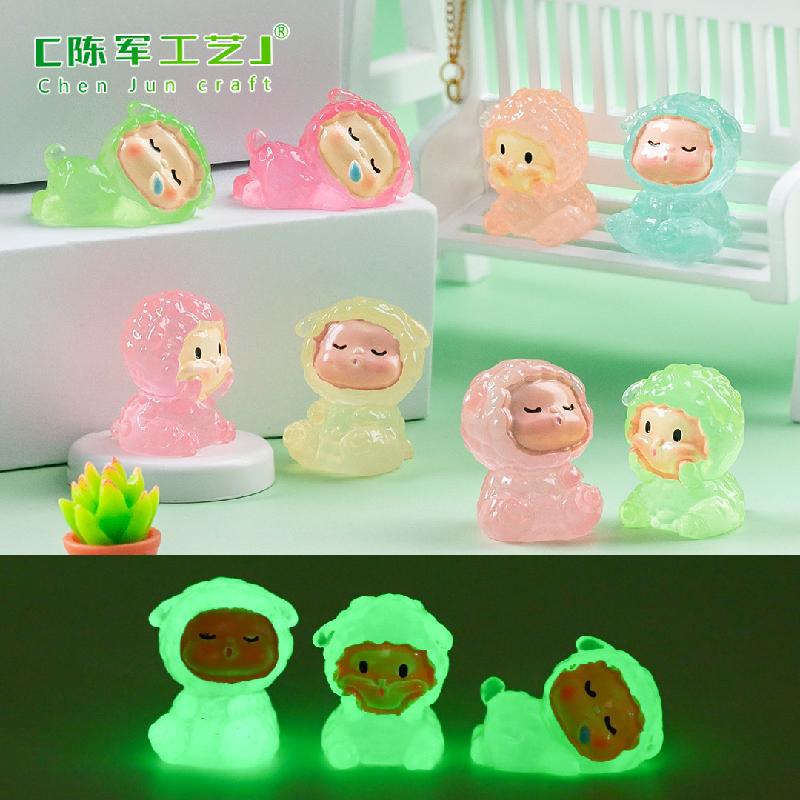 Phụ Kiện Tiểu Cảnh 微景观创意夜光小羊羔公仔 DIY装饰品配件萌粒盲袋迷你桌面小摆件