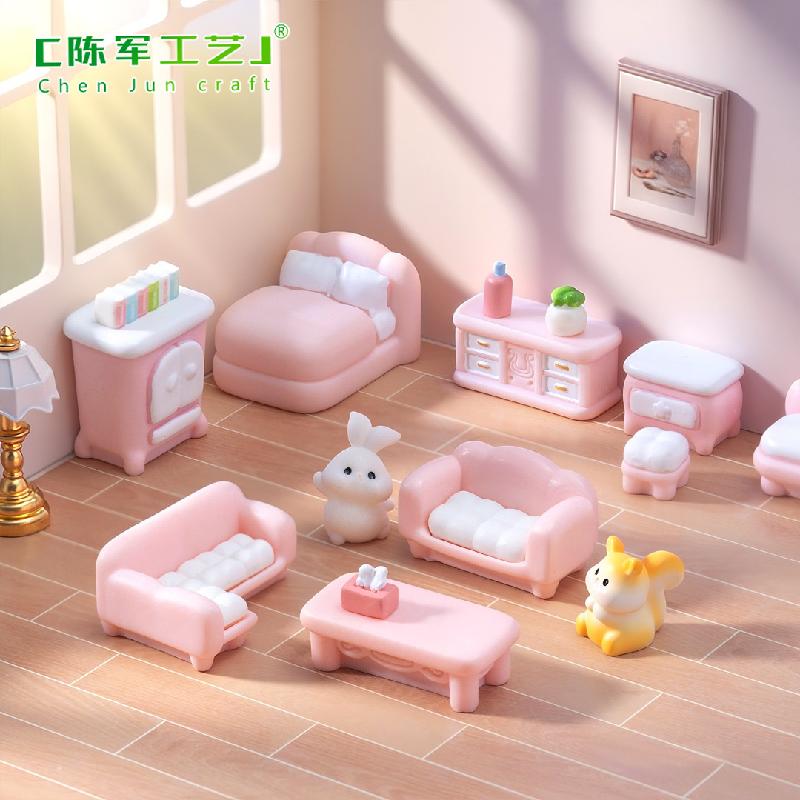 Phụ Kiện Tiểu Cảnh 微景观创意可爱粉色沙发衣柜家具娃娃屋 DIY装饰品配件微缩小摆件